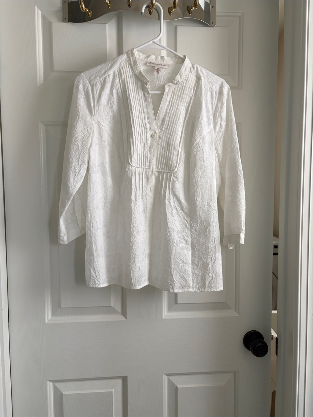White Embroidered ladies ' Tunic Top - Brand:
